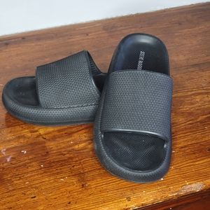 Steve Madden sandals